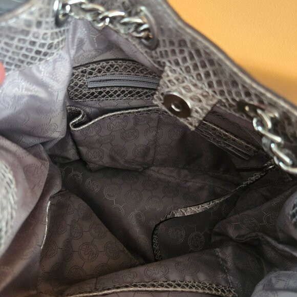 MICHAEL KORS BAG - Picture 3 of 4